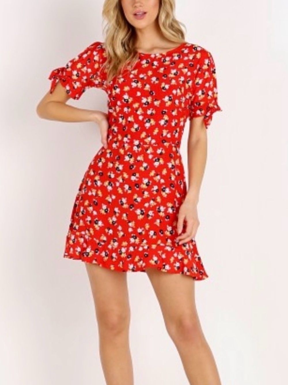🌺 Faithfull the Brand Daphne Dress
Jasmine Red Floral | Women’s Size 6